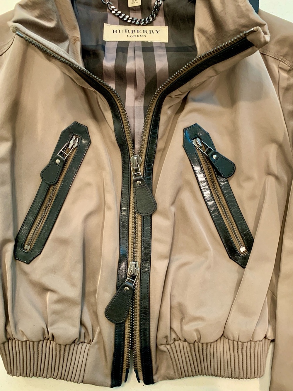 Women's Burberry London Leather-Trimmed Cropped Tech-Nylon Bomber Jacket (FW13) - Picture 5 of 14